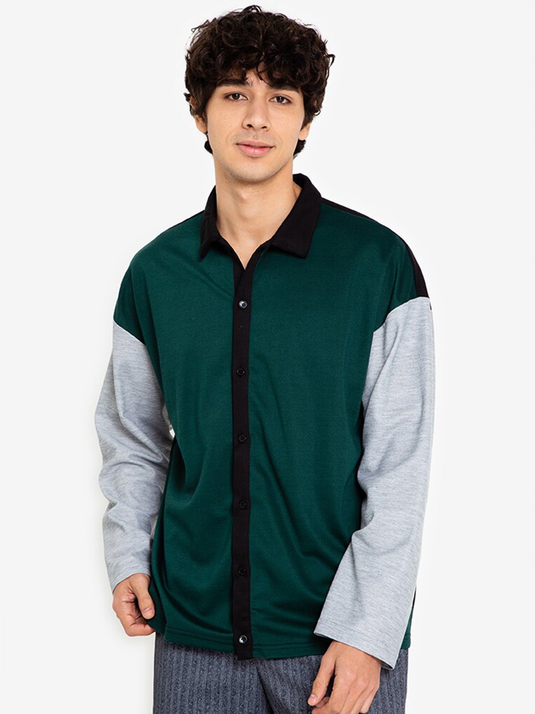 

ZALORA BASICS Men Green Colourblocked Casual Shirt