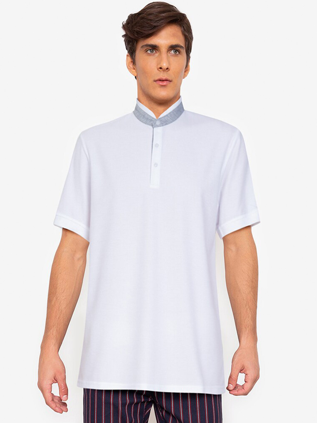 

ZALORA BASICS Men White High Neck T-Shirt