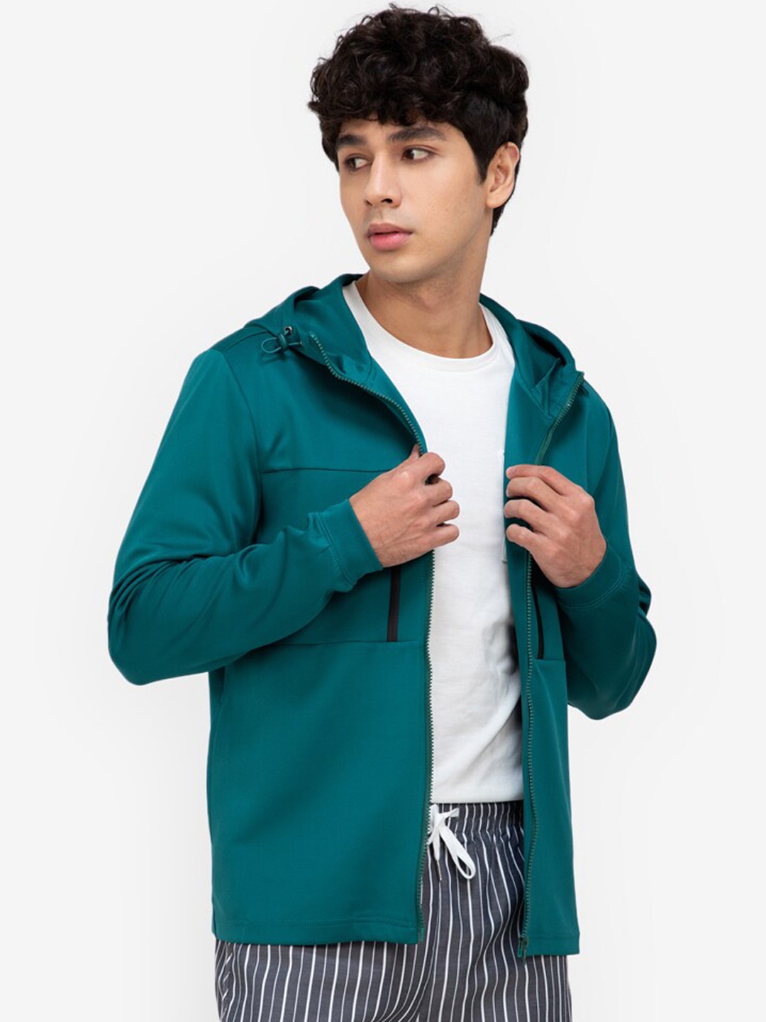 

ZALORA BASICS Men Teal Lightweight Sporty Jacket