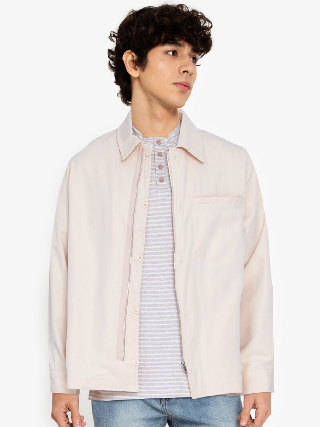 

ZALORA BASICS Men Beige Lightweight Tailored Jacket