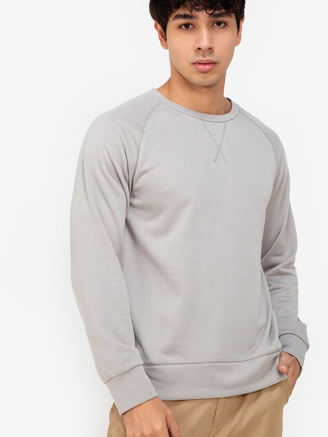 

ZALORA BASICS Men Grey Sweatshirt