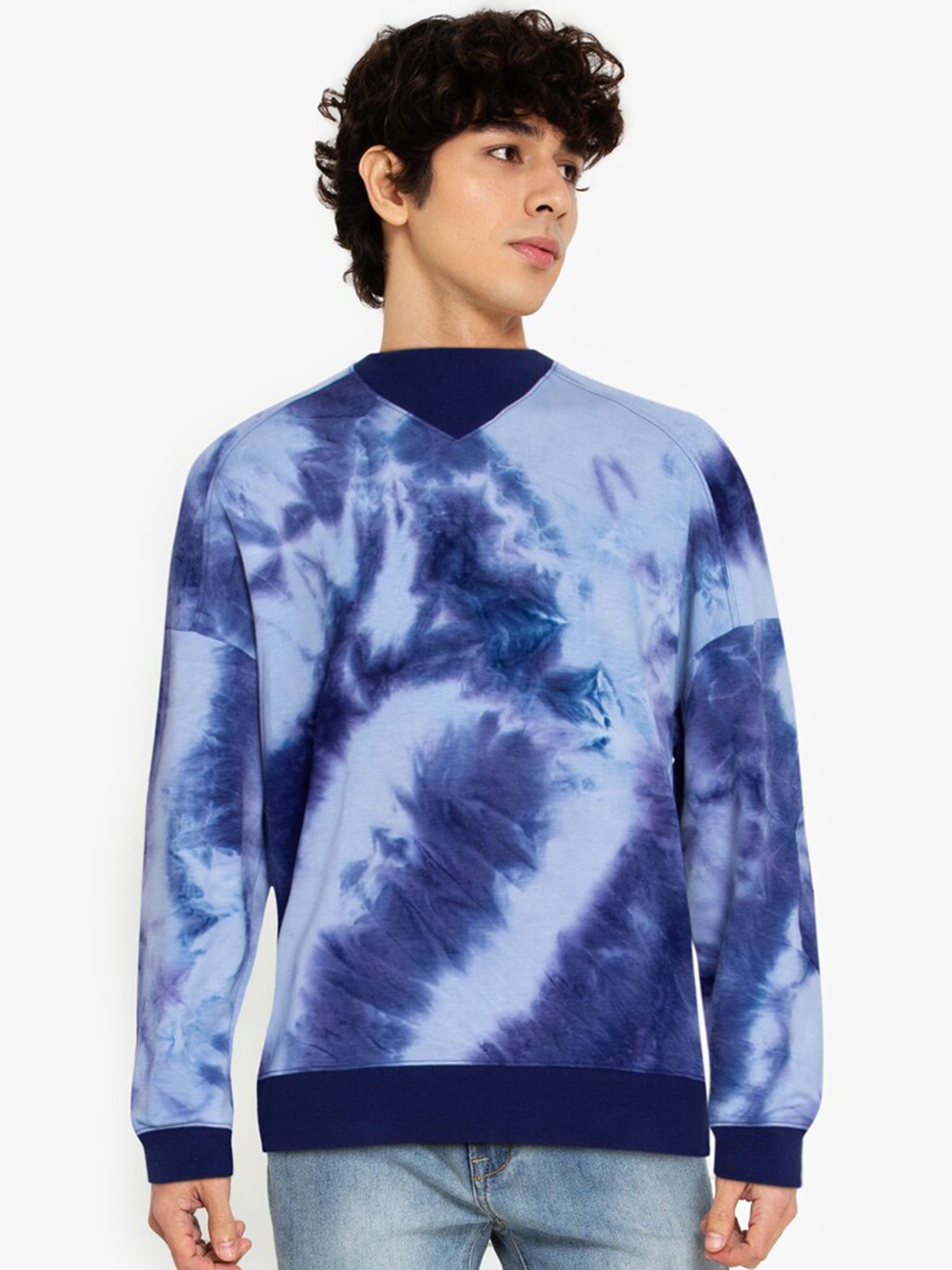 

ZALORA BASICS Men Blue Printed Ribbed Collar Sweatshirt