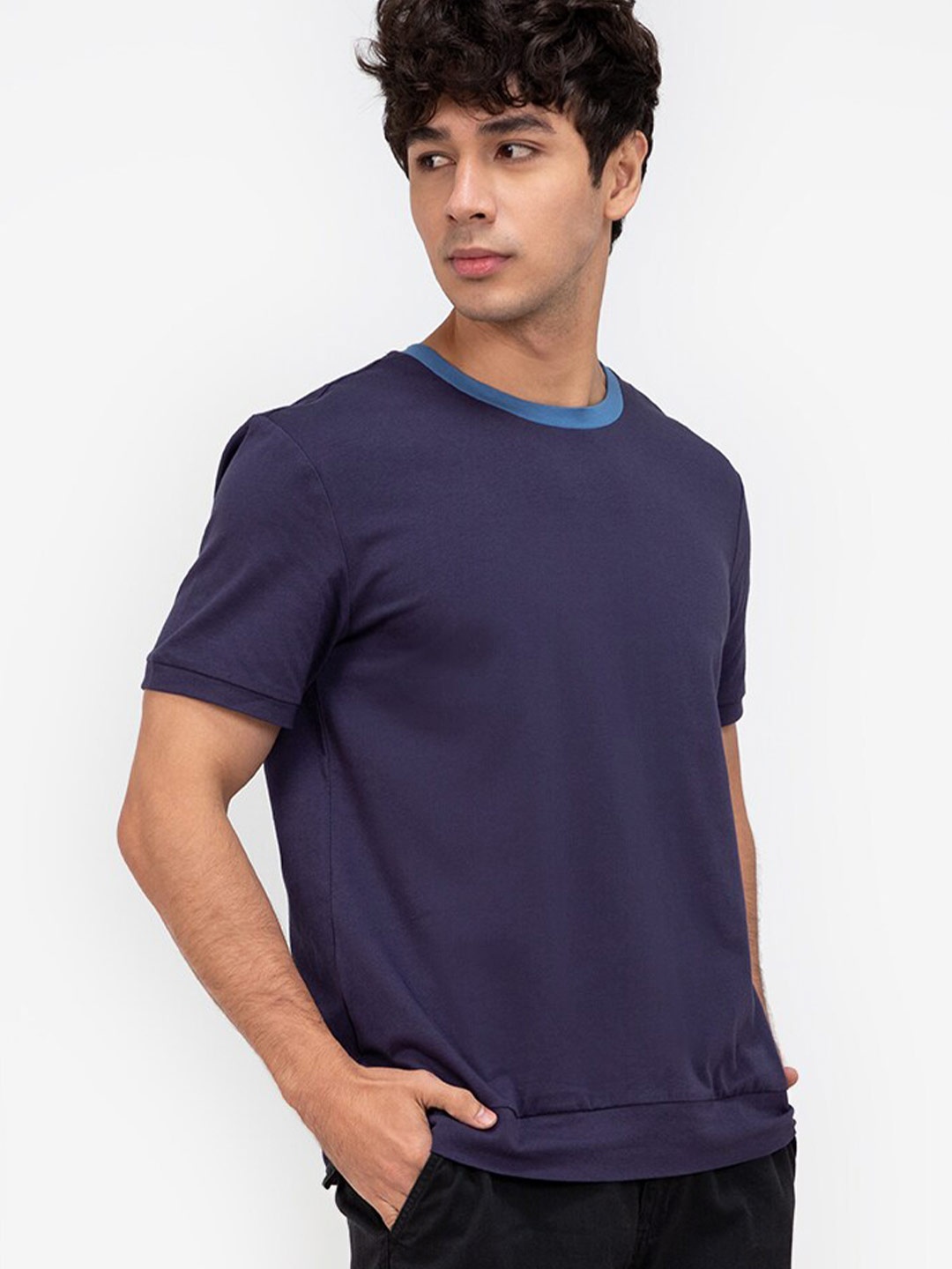 

ZALORA BASICS Men Navy Blue Round Neck Cotton T-Shirt