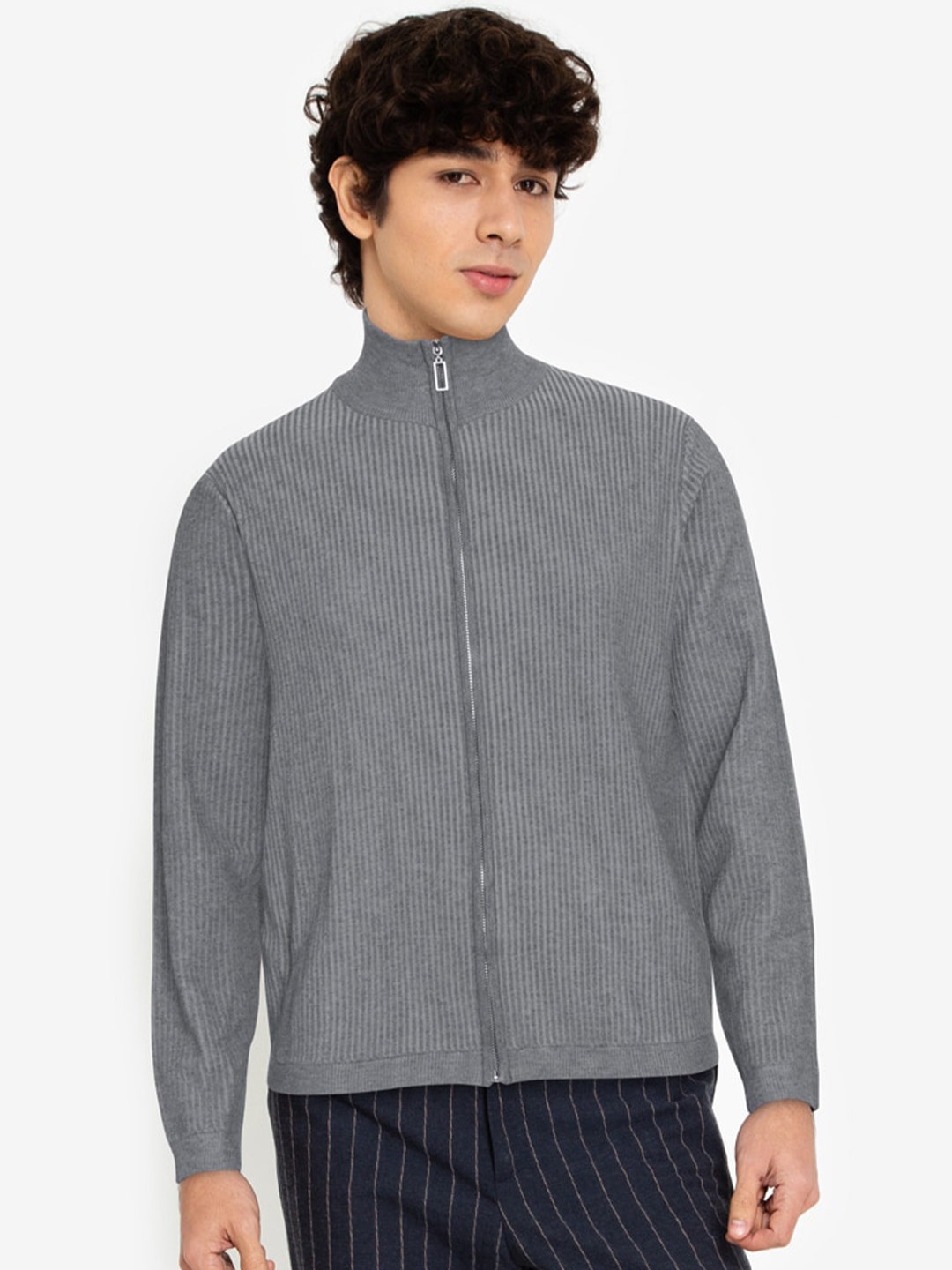 

ZALORA BASICS Men Grey Zipped Cardigan