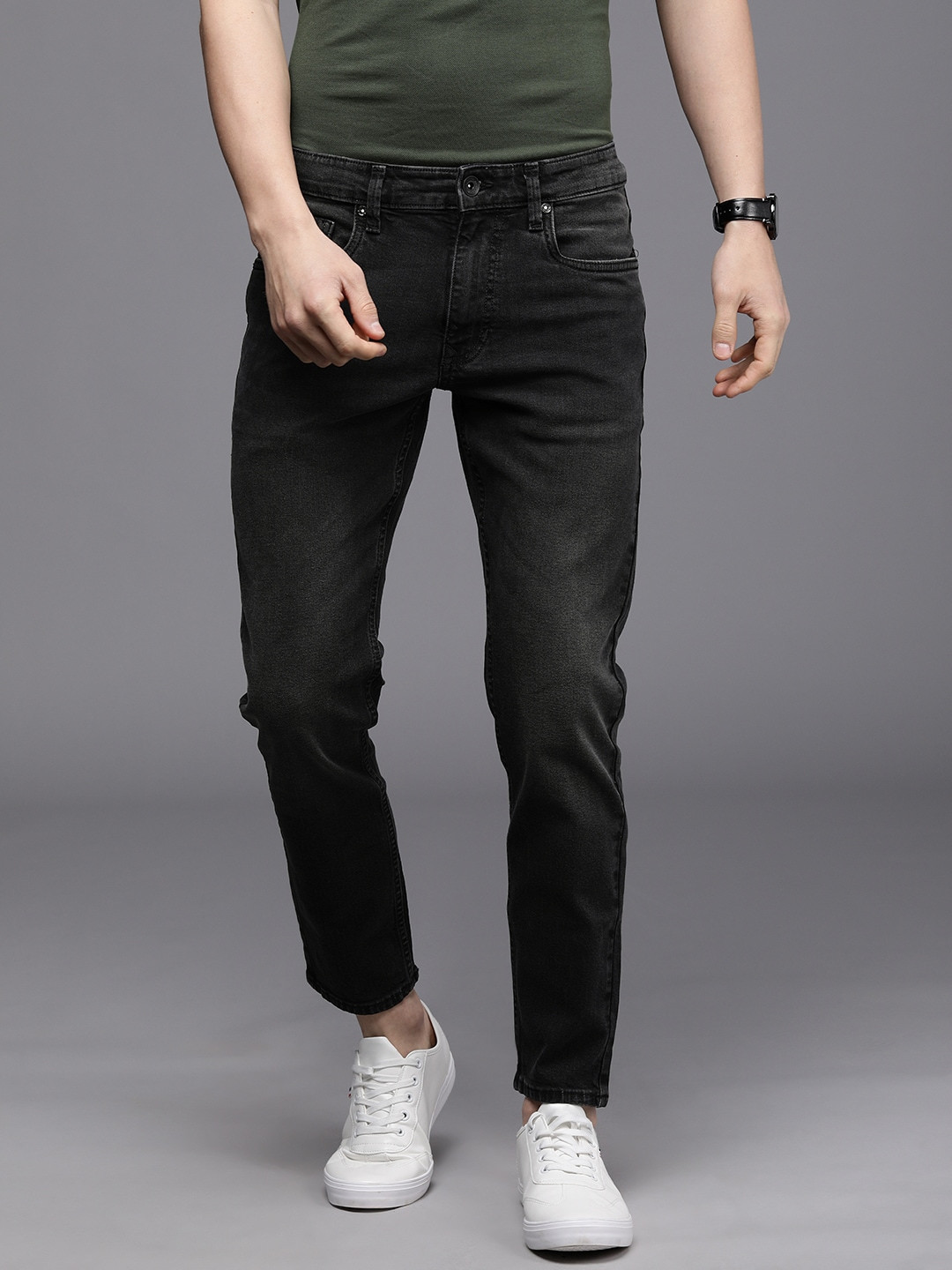 

Louis Philippe Jeans Men Black Smart Fit Low-Rise Light Fade Stretchable Jeans