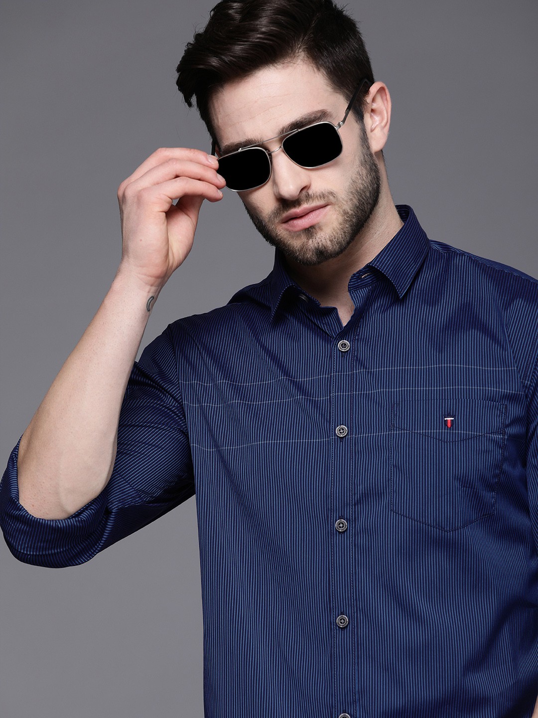 

Louis Philippe Sport Men Navy Blue Slim Fit Striped Casual Shirt