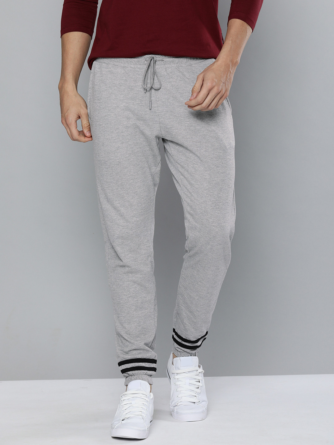 

Mast & Harbour Men Grey Melange Solid Joggers