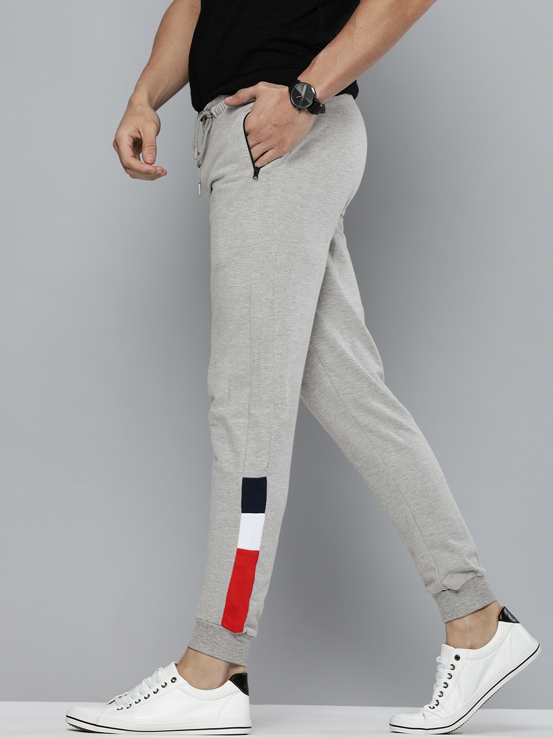 

Mast & Harbour Men Grey Melange Solid Joggers