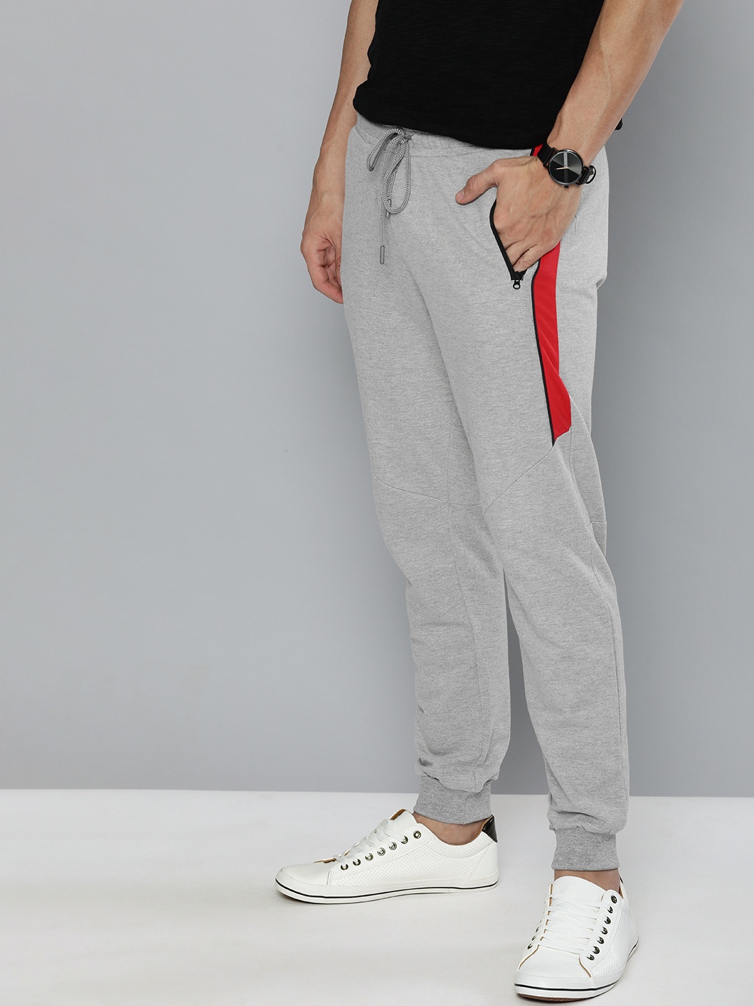 

Mast & Harbour Men Grey Melange Solid Regular Fit Mid-Rise Knitted Joggers