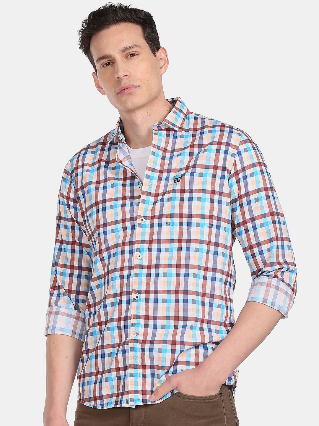 

Arrow Sport Men White & Blue Tartan Checked Casual Shirt