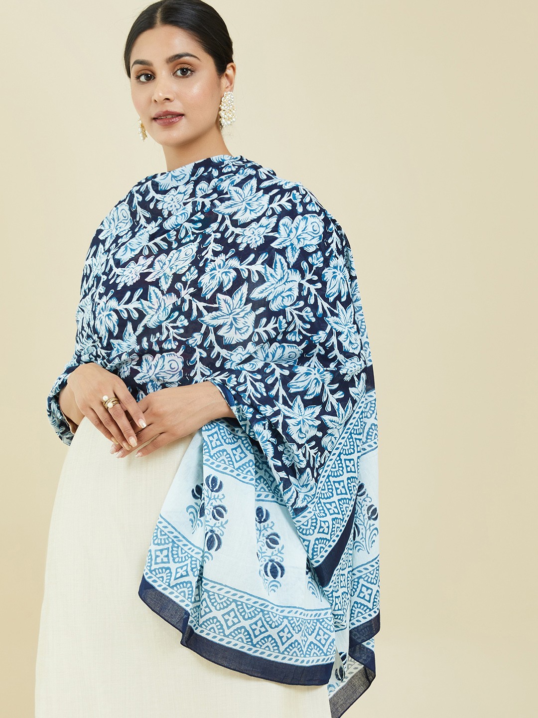 

Soch Navy Blue & White Printed Pure Cotton Dupatta