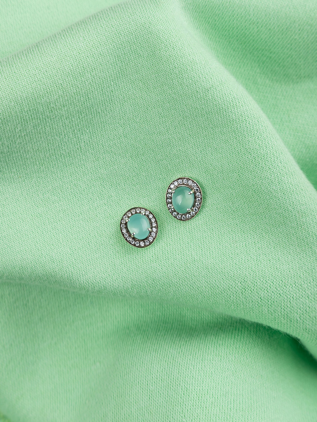 

ExclusiveLane Silver-Toned & Blue Contemporary Studs Earrings