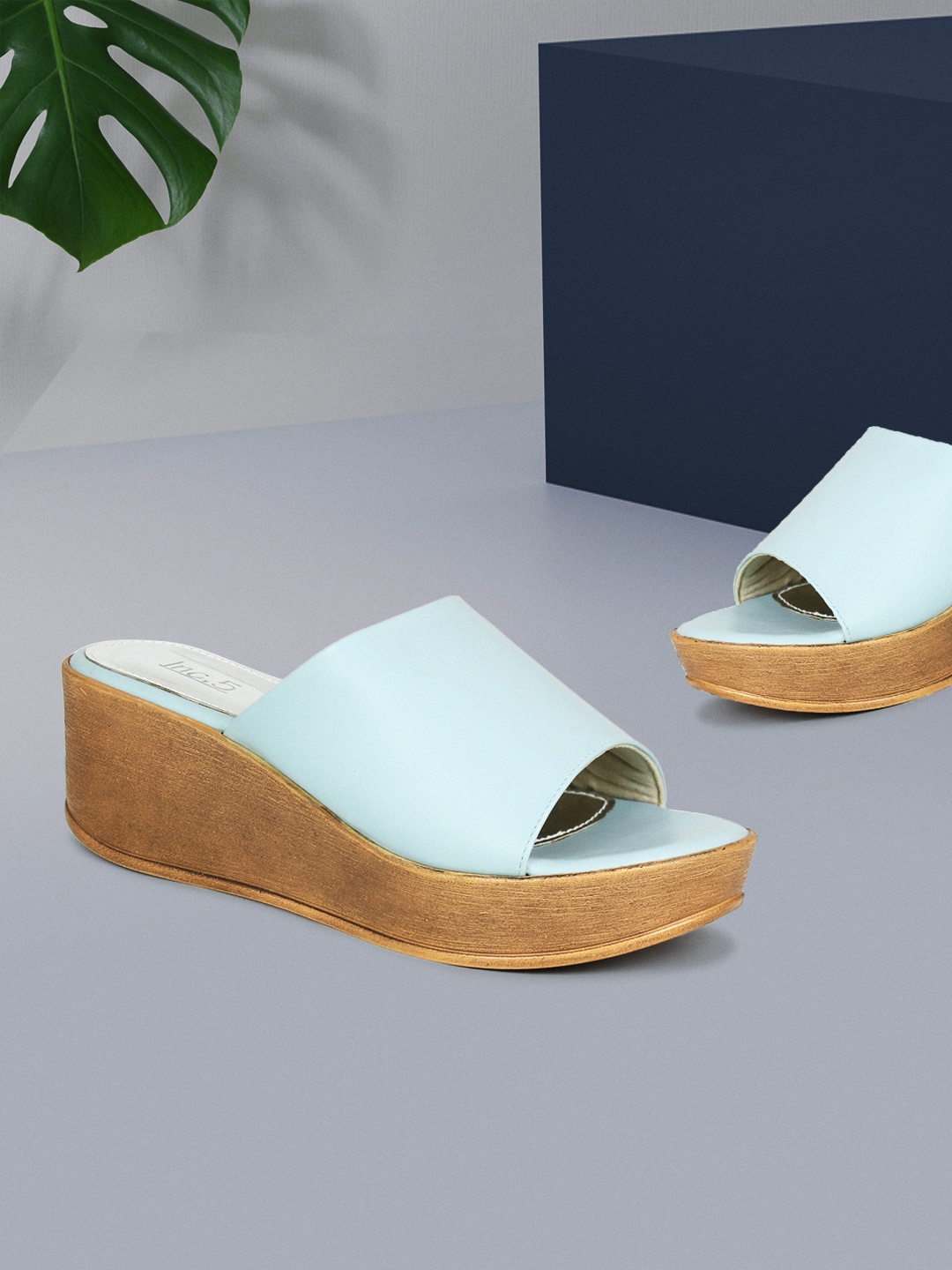 

Inc 5 Blue Wedge Mules