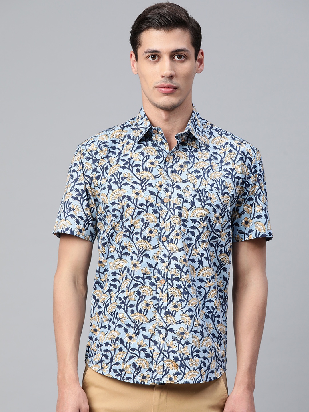 

Hatheli Men Blue Floral Hand Block Printed Casual Shirt