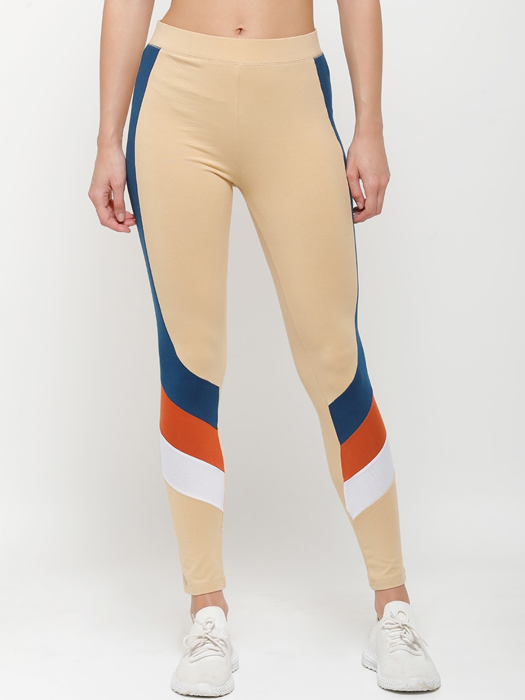 

De Moza Women Beige & Blue Striped Active Wear Tights