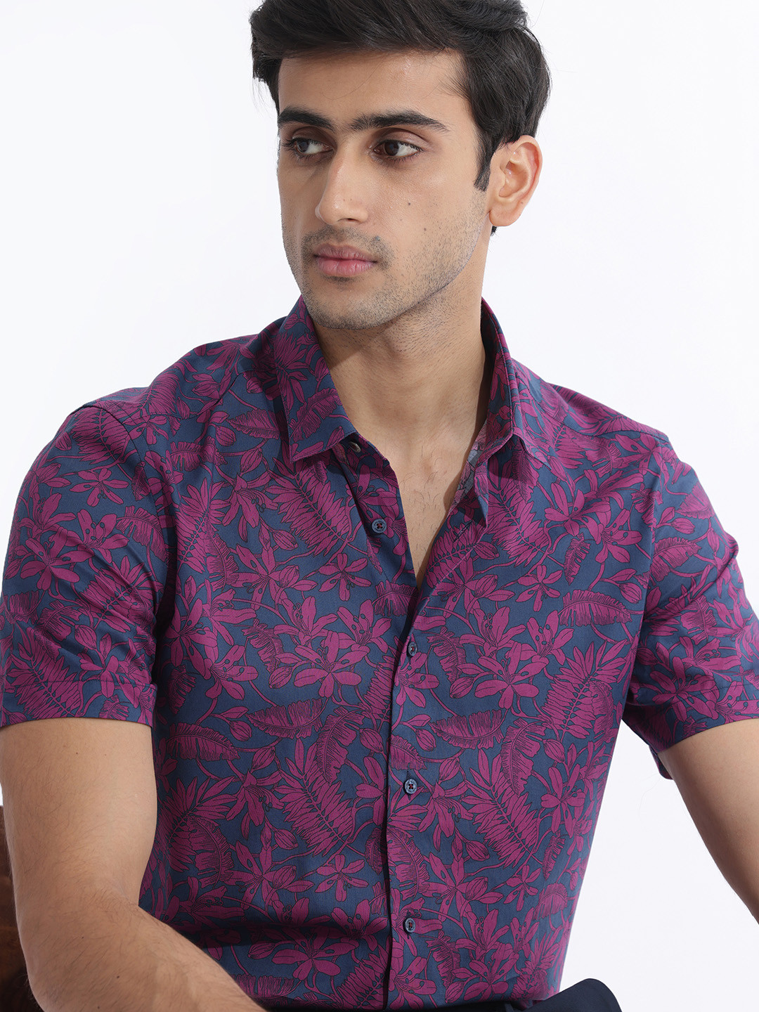 

RARE RABBIT Men Navy Blue & Maroon Slim Fit Floral Printed Casual Shirt