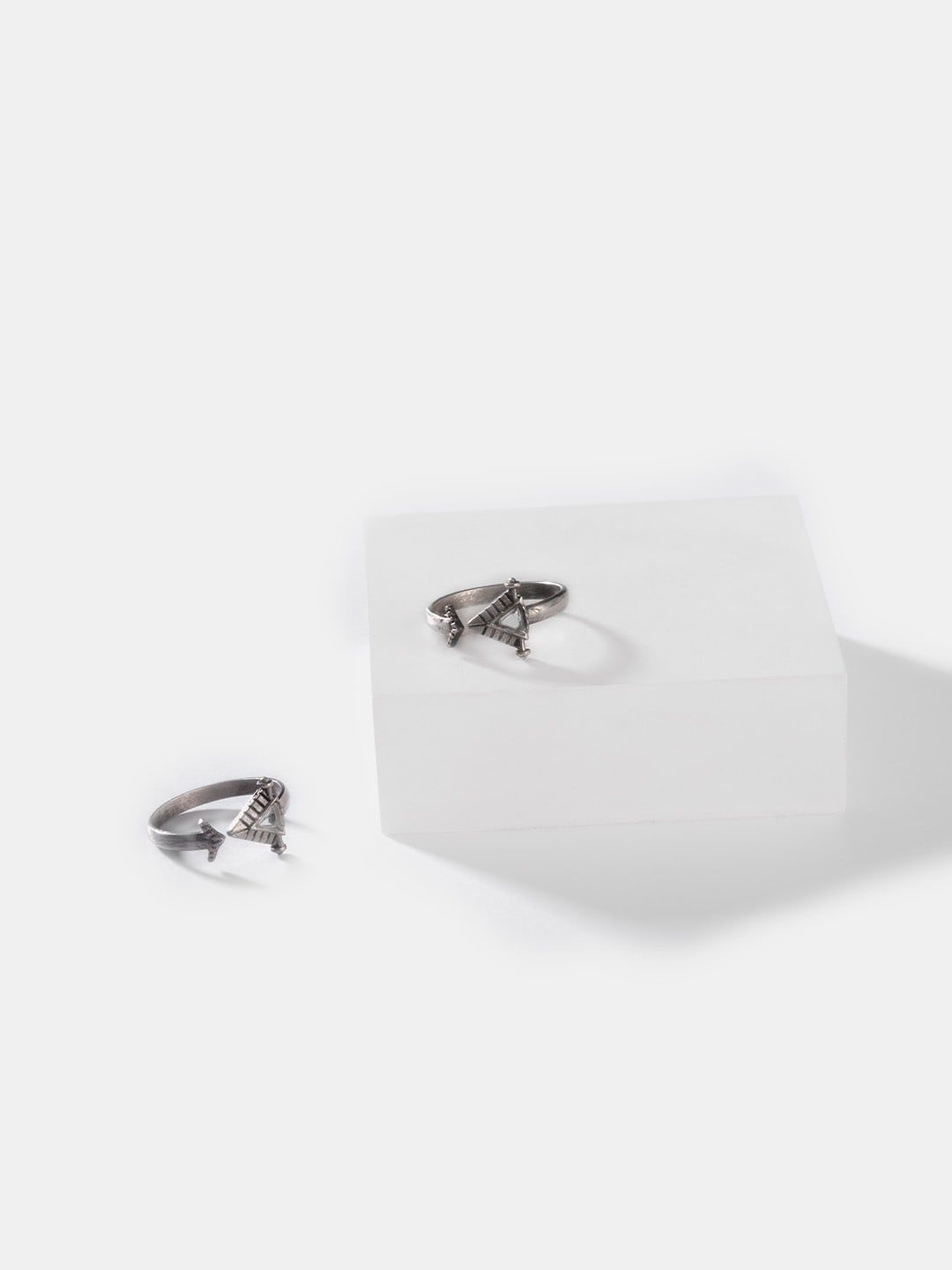 

SHAYA Set of 2 Emma Toe Rings in 925 Silver