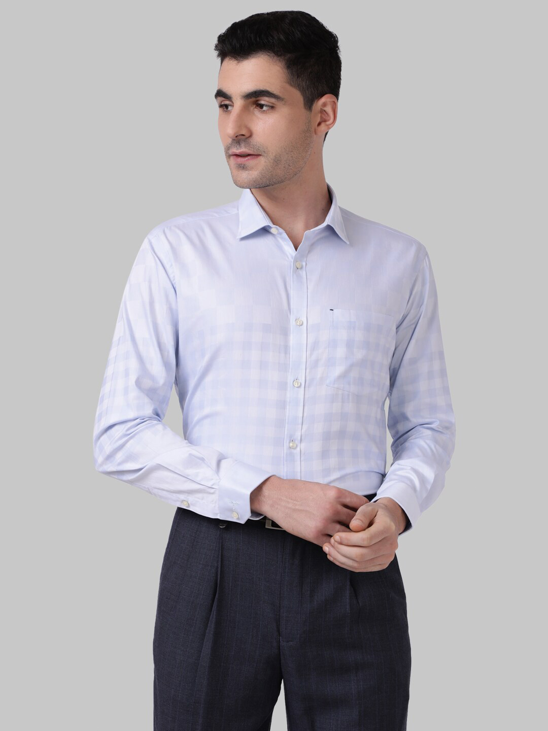 

Park Avenue Men Blue Slim Fit Checked Formal Shirt