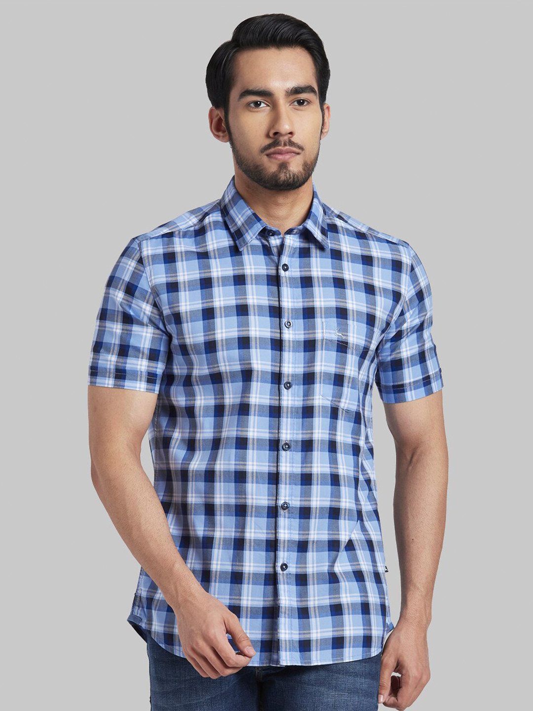 

Parx Men Blue Slim Fit Checked Casual Shirt