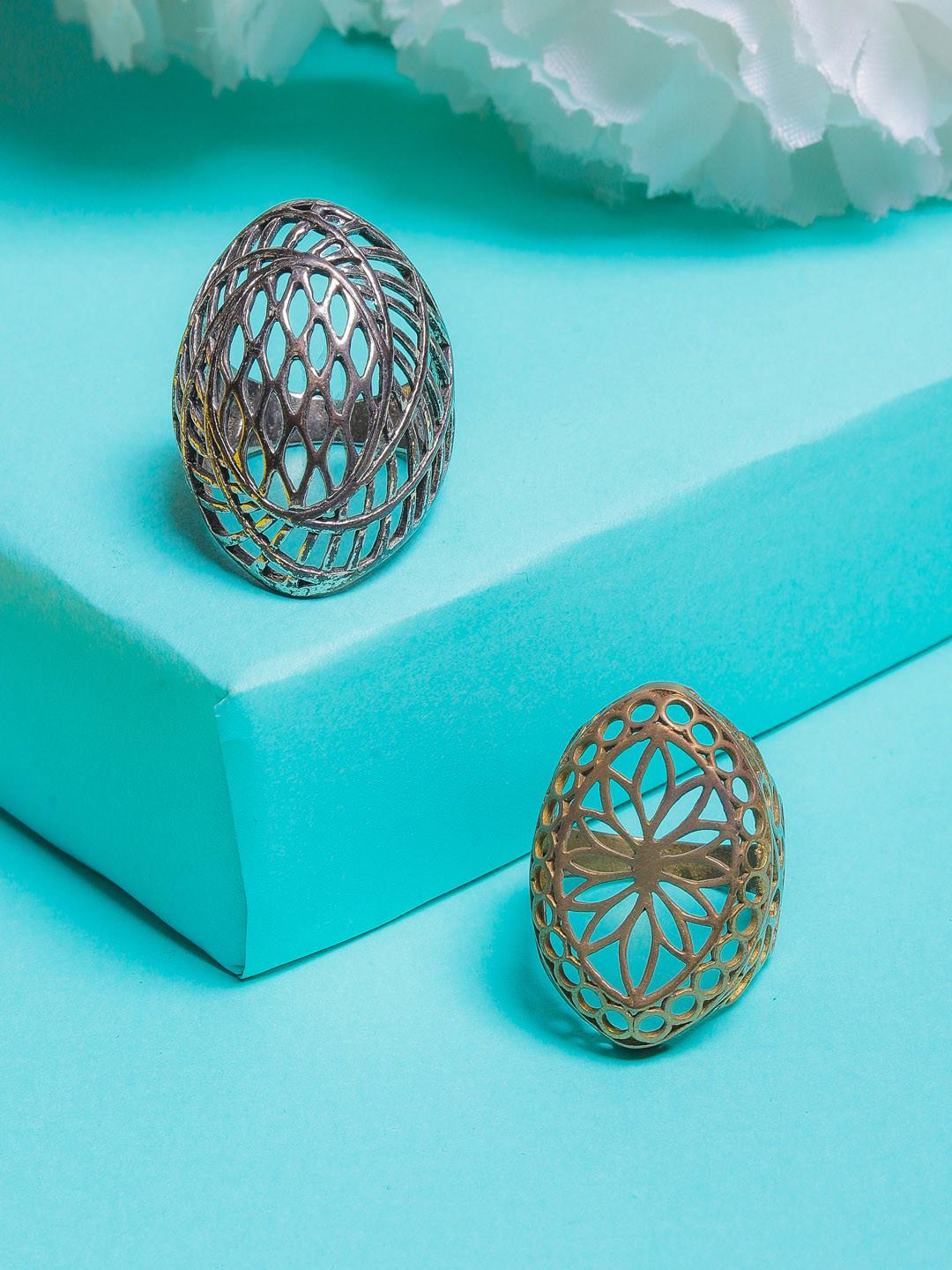 

DIVA WALK Set of 2 Silver-Plated & Gold-Plated Rings