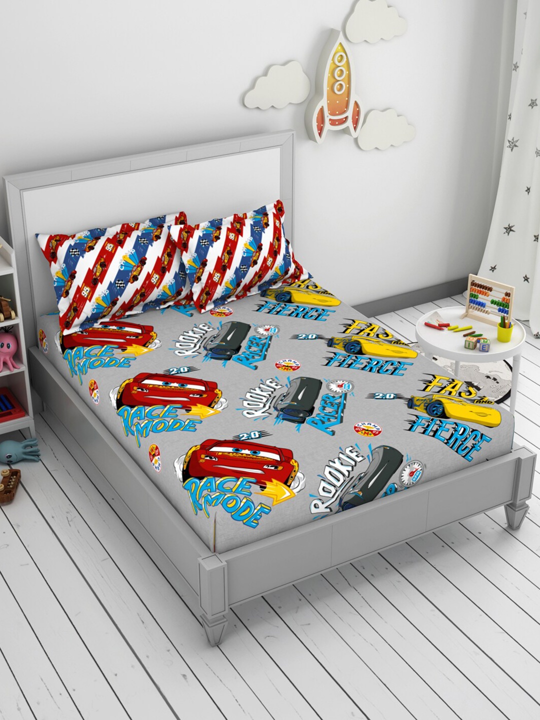 

CORE Designed by SPACES Kids Grey Printed 144 TC 1 Queen Bedsheet with 2 Pillow Covers