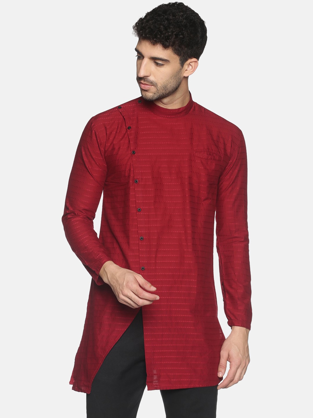 

SHOWOFF Men Red Mandarin Collar Kurta