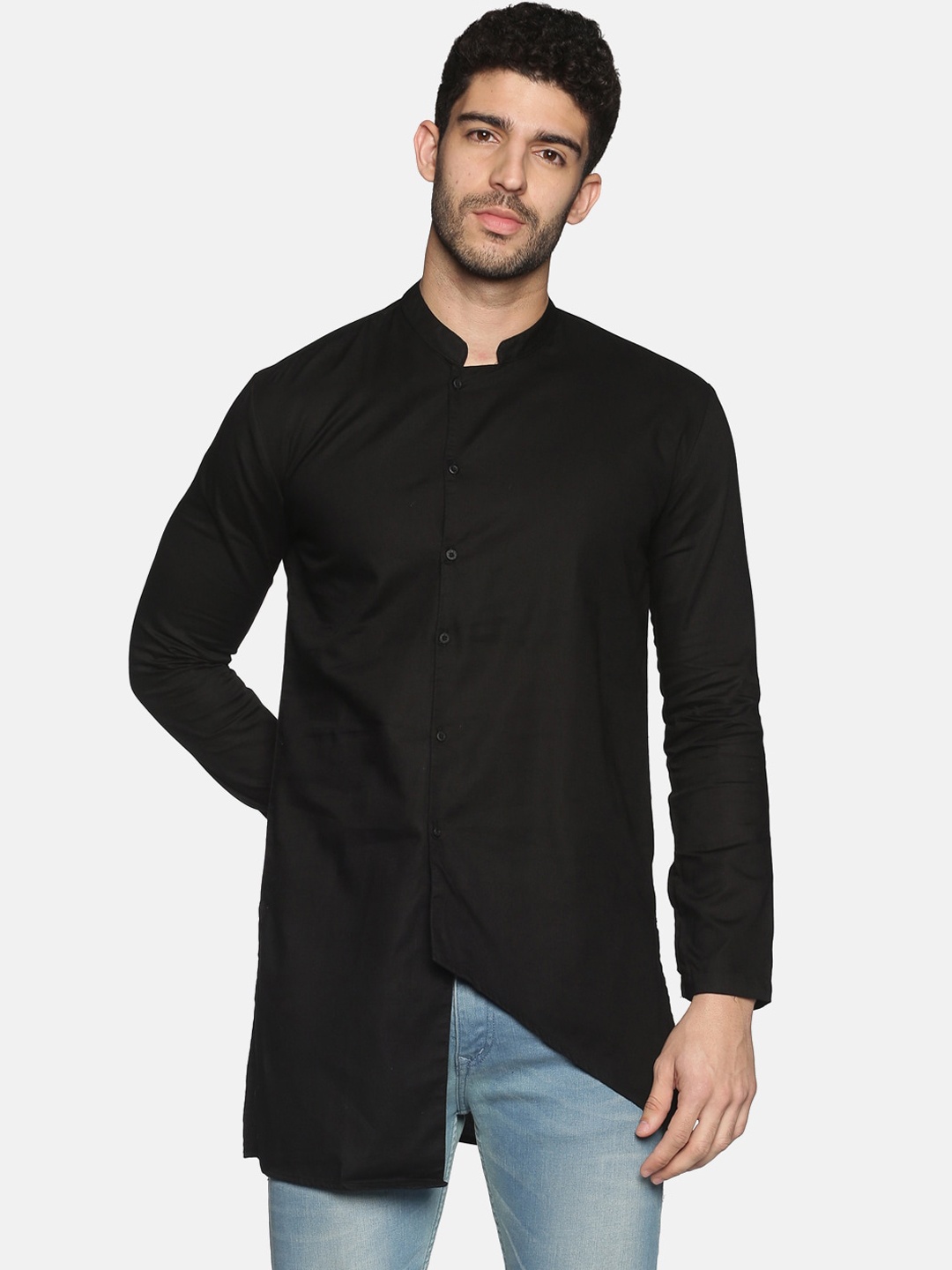 

SHOWOFF Men Black Solid Kurta