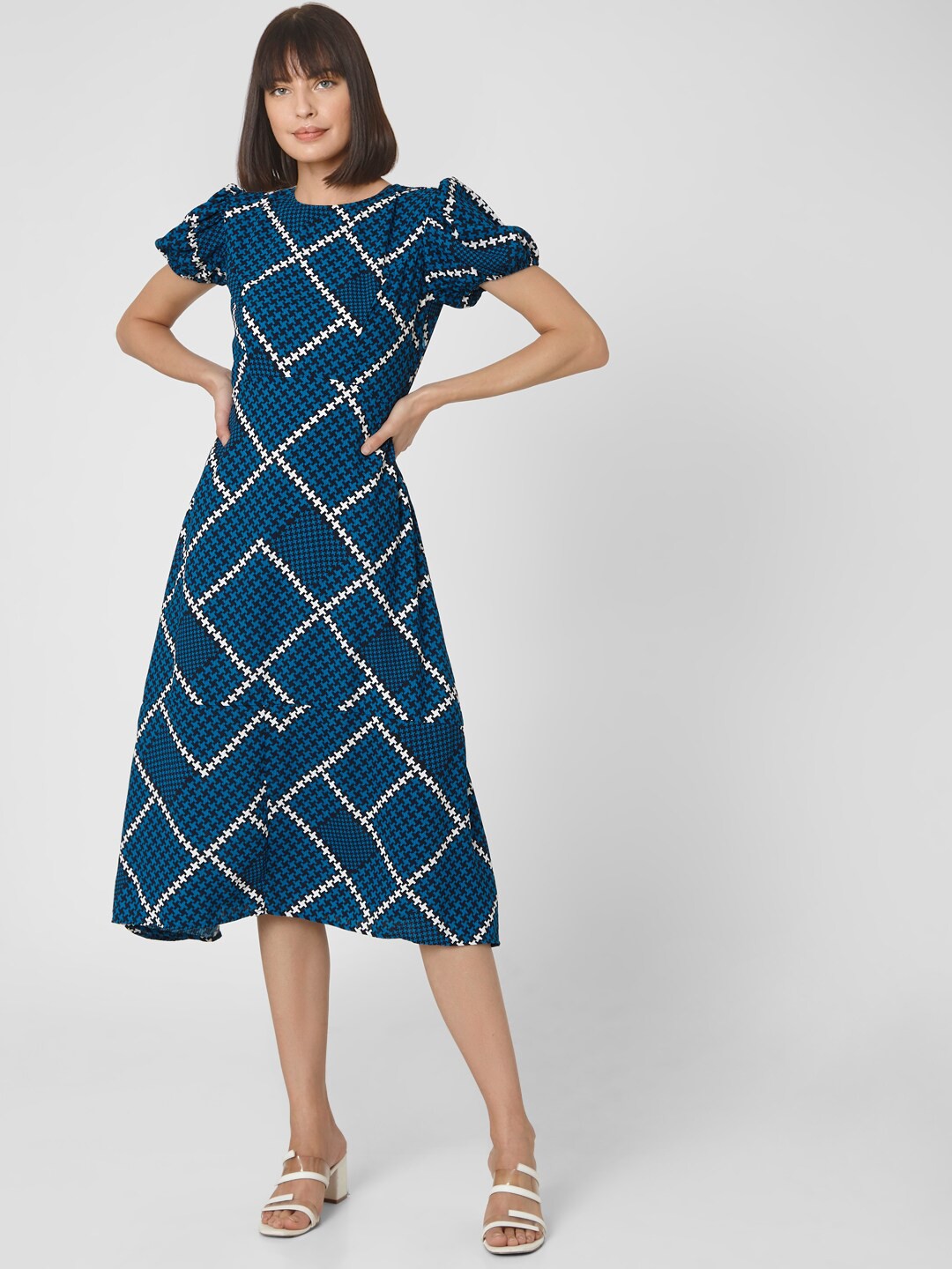 

Vero Moda Teal Geometric Printed Midi Dress