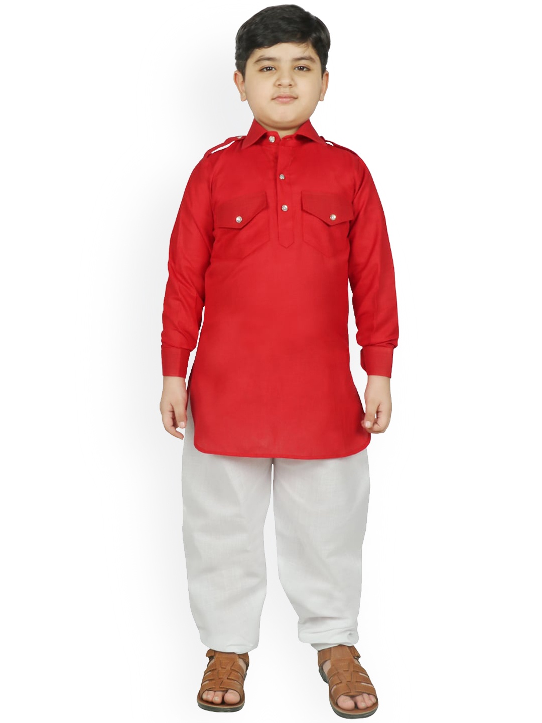 

SG YUVRAJ Boys Red Solid Raw Silk Kurta With Salwar