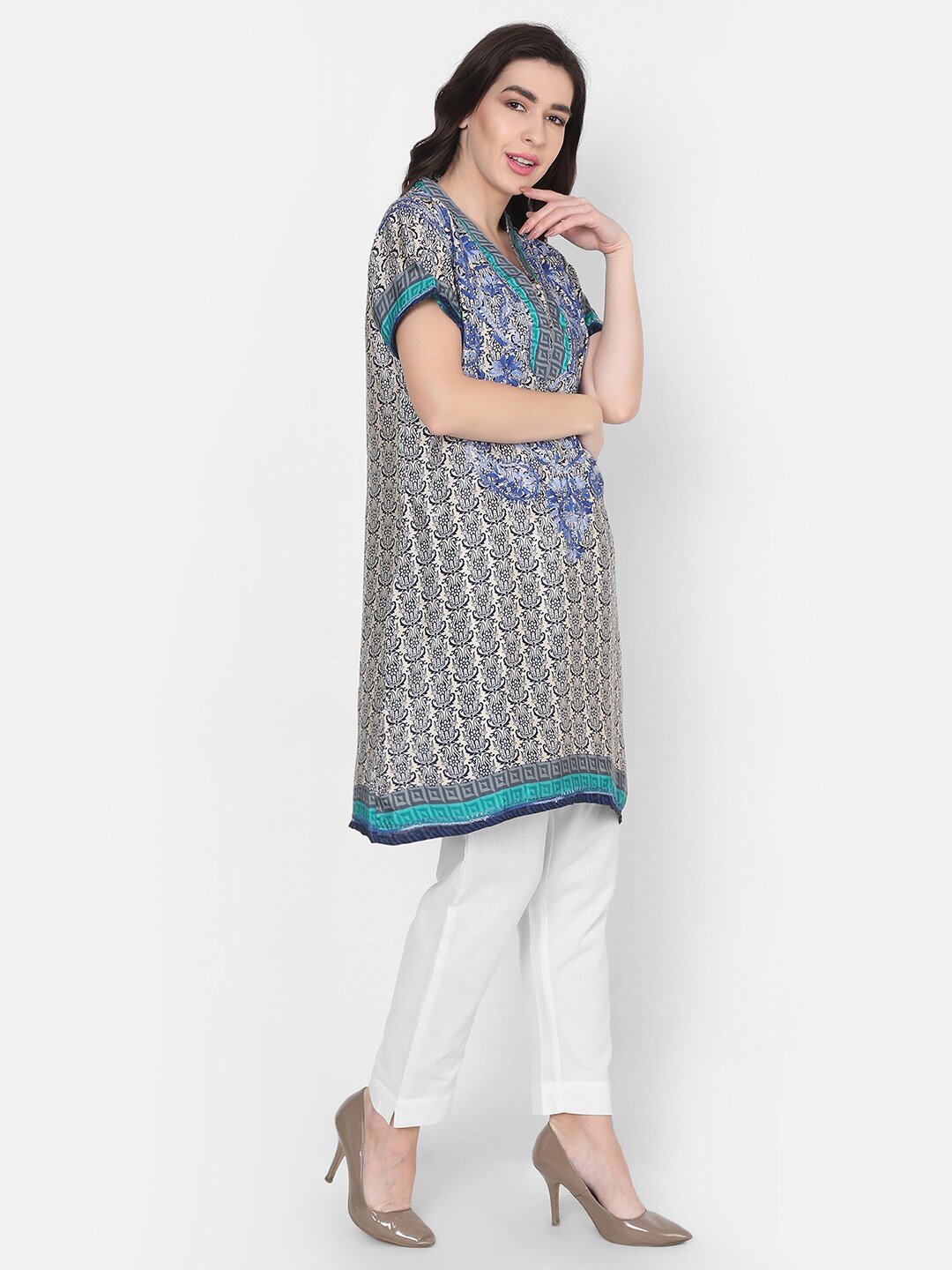 

HOUSE OF KARI Black & Blue Embroidered Tunic