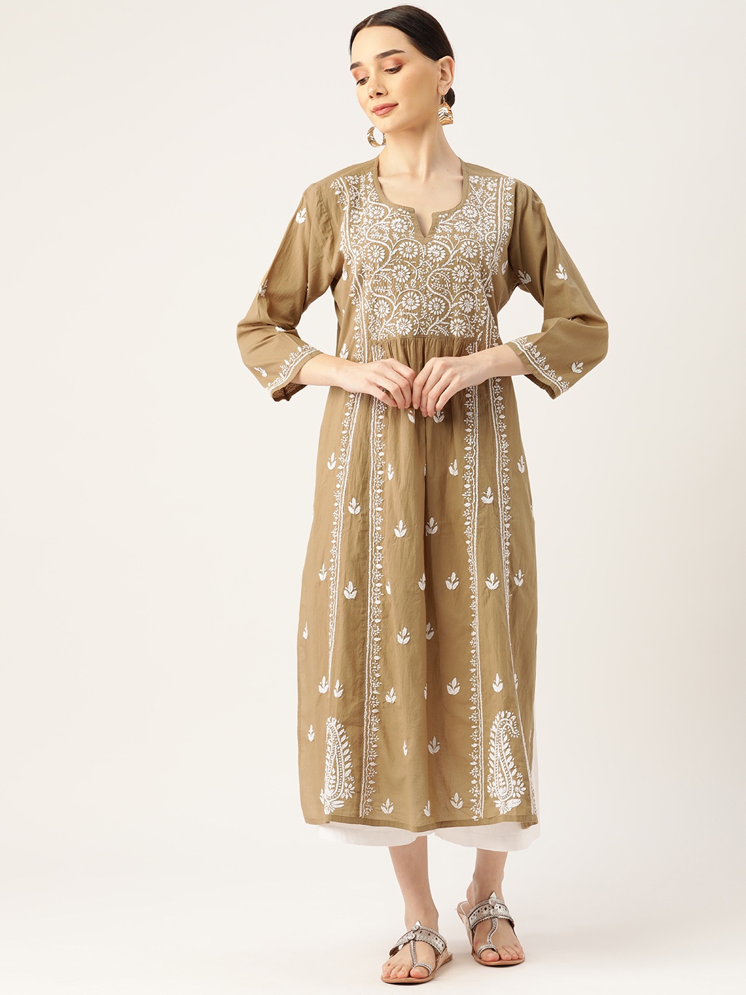 

HOUSE OF KARI Women Brown & White Chikankari Kurta