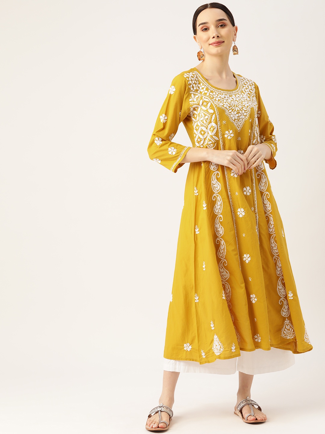 

HOUSE OF KARI Women Mustard Yellow & White Floral Chikankari Floral Kurta