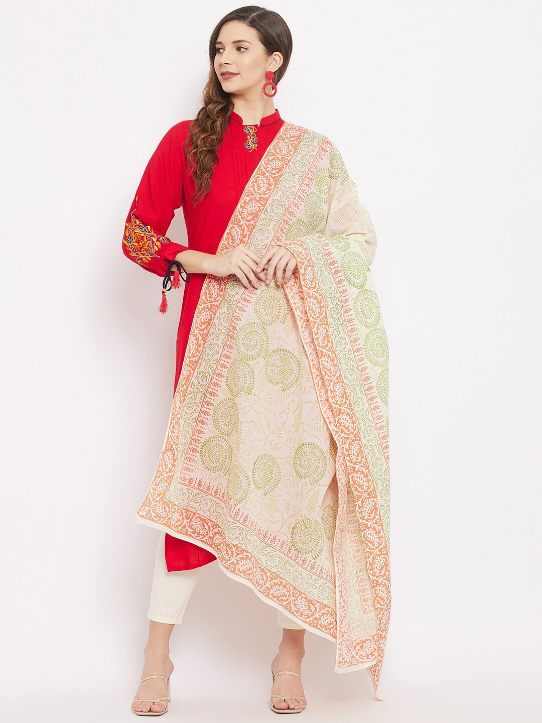 

Clora Creation Off White & Red Ethnic Motifs Printed Pure Cotton Dupatta