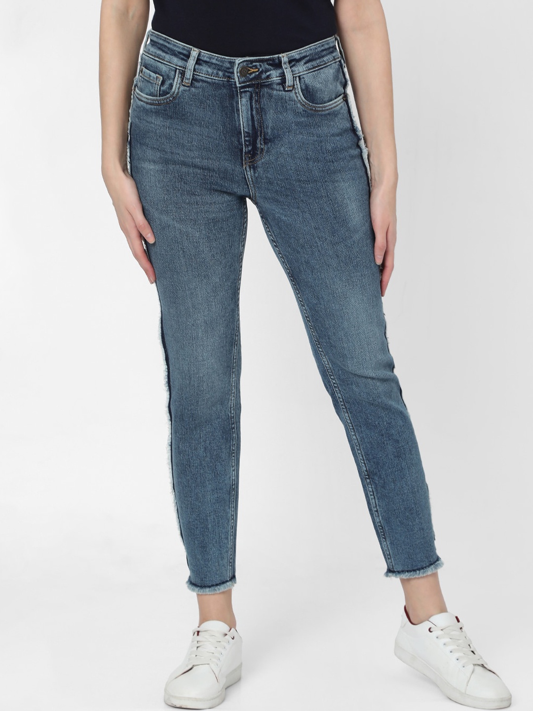

Vero Moda Women Blue Slim Fit Light Fade Jeans