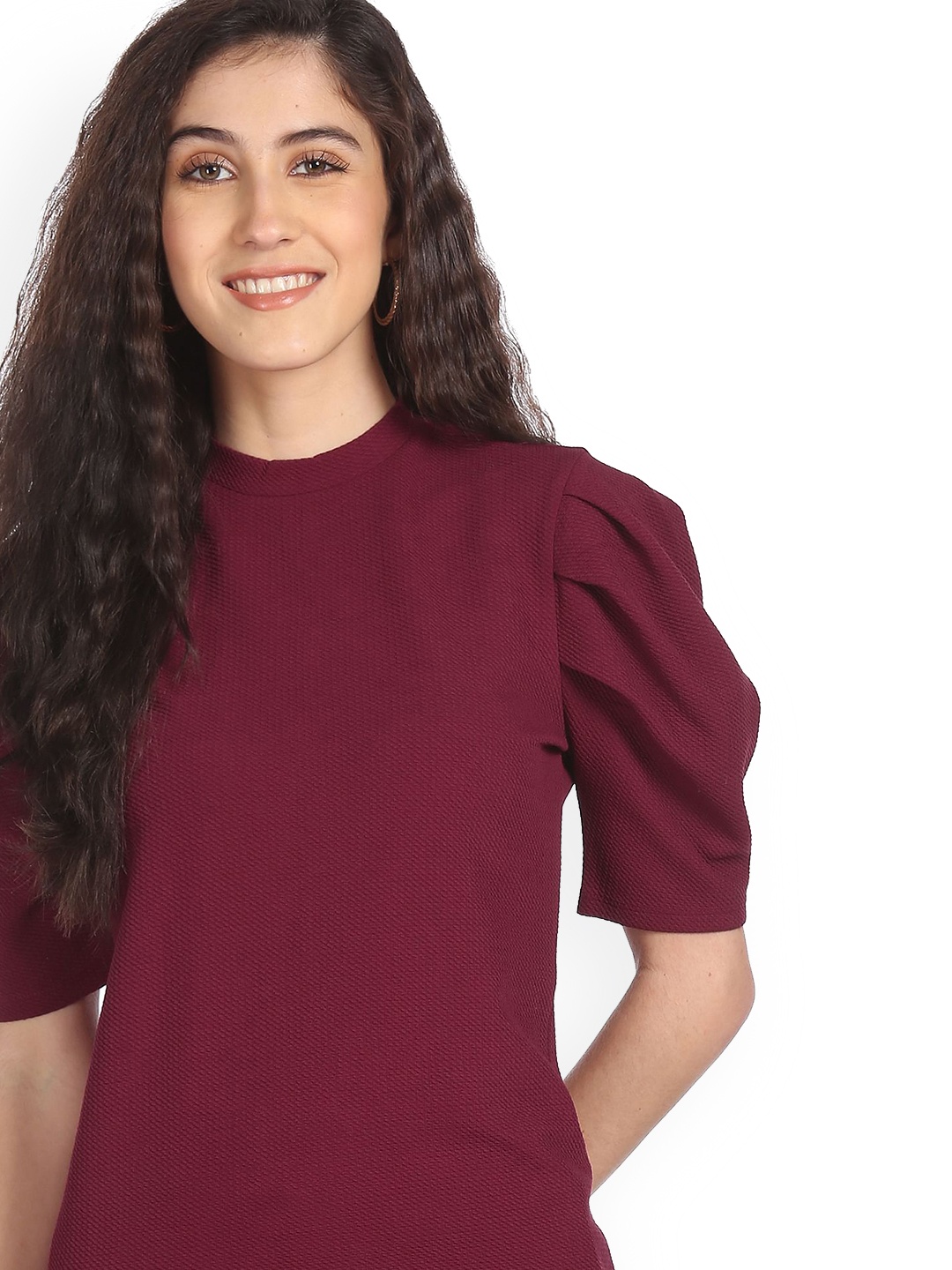 

Sugr Woman Red Puff Sleeve Top