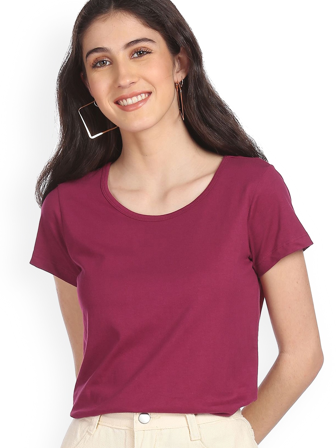 

Sugr Women Burgundy Solid T-shirt