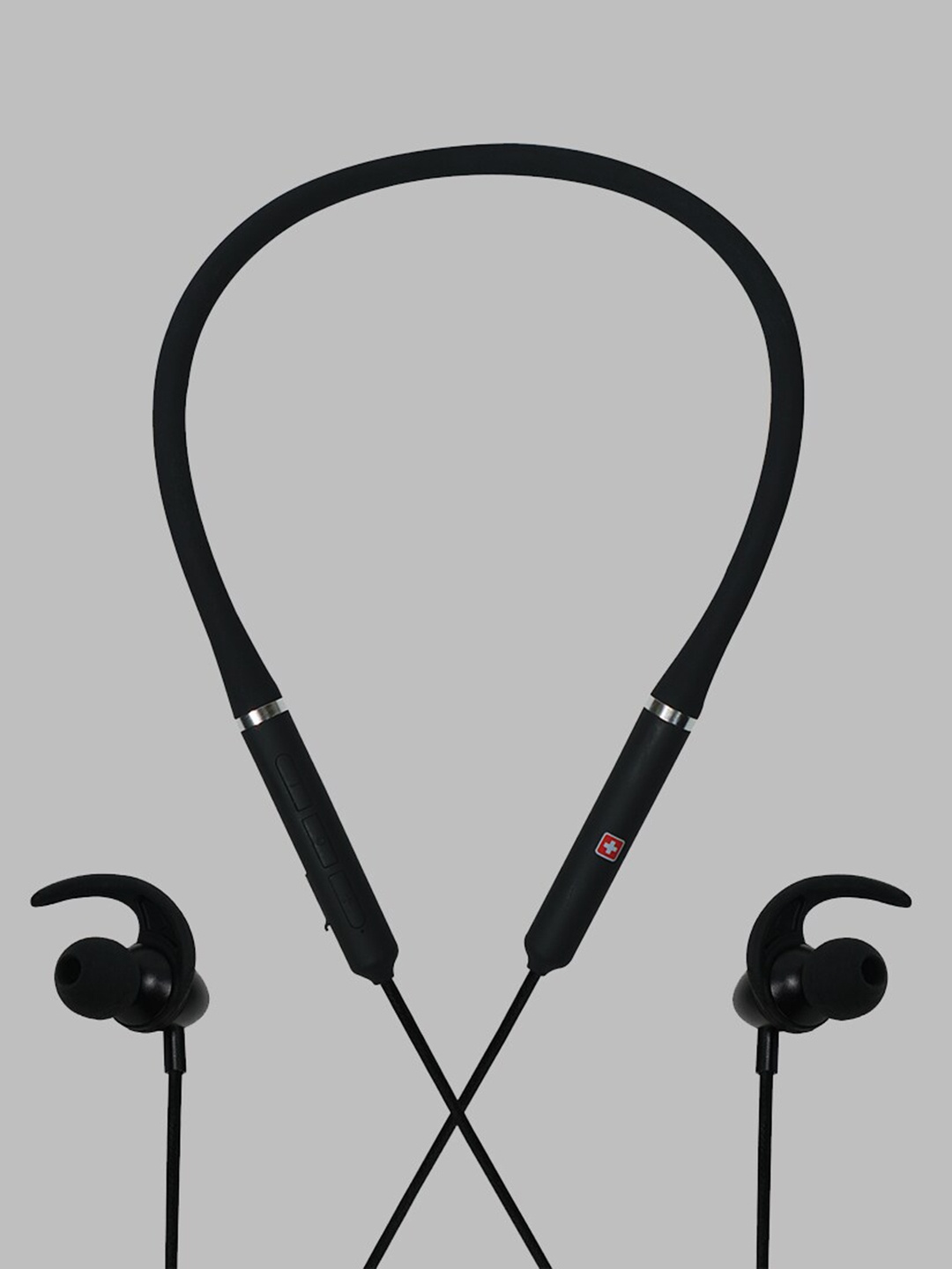 

SWISS MILITARY Black Solid Samba 20 Wireless Neckband Earphones