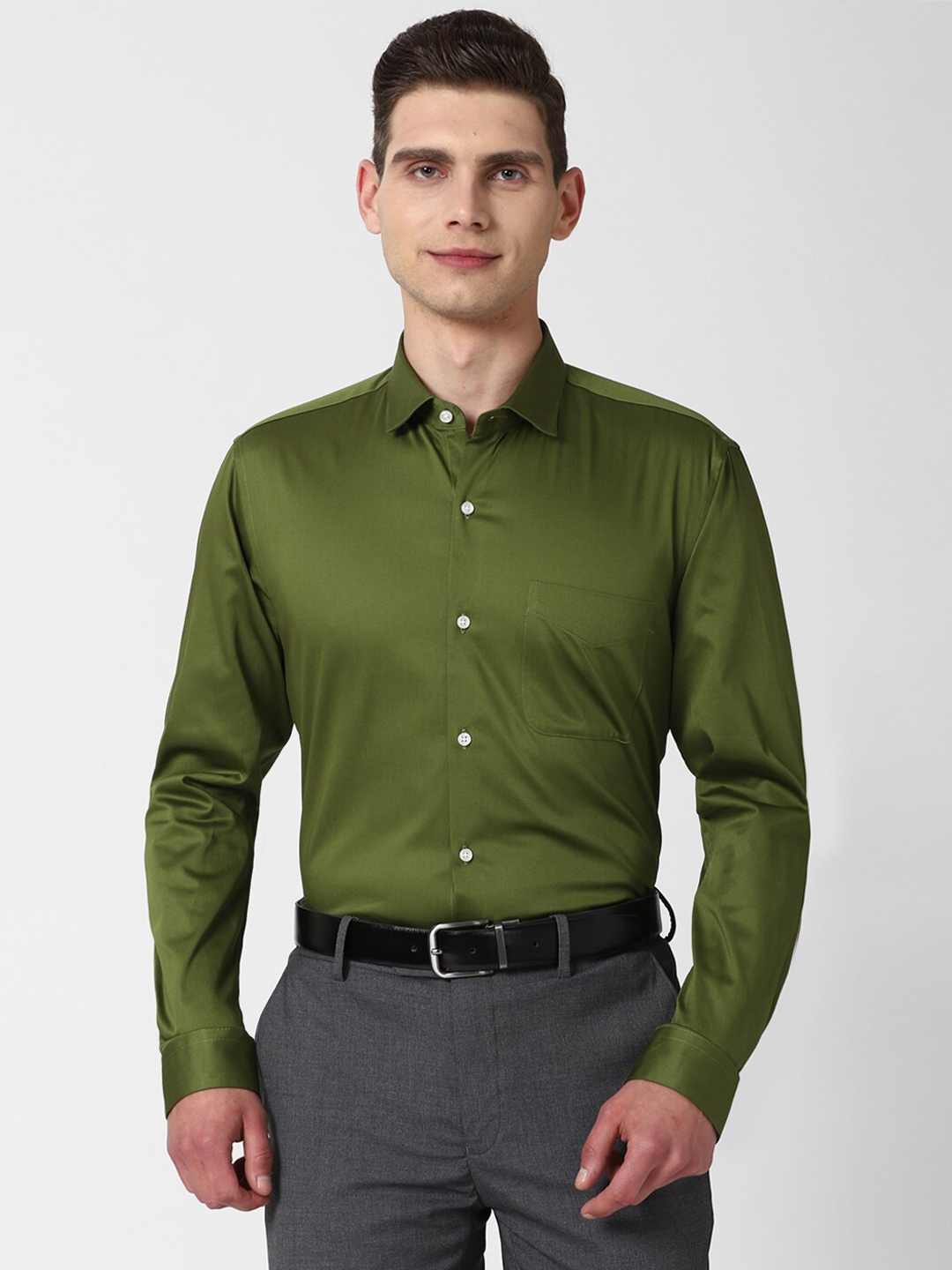 

Peter England Men Green Formal Shirt