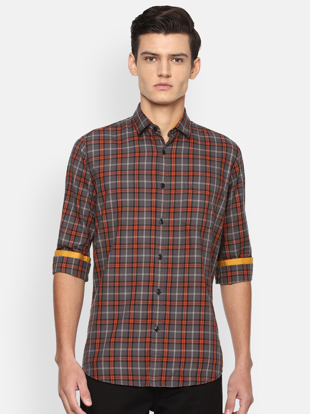 

Van Heusen Sport Men Grey Slim Fit Checked Casual Shirt