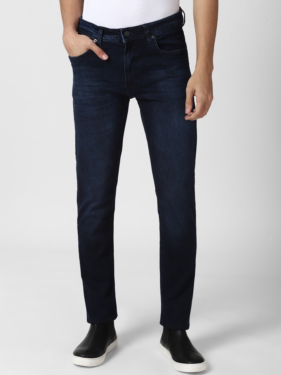 

Peter England Casuals Men Navy Blue Light Fade Jeans