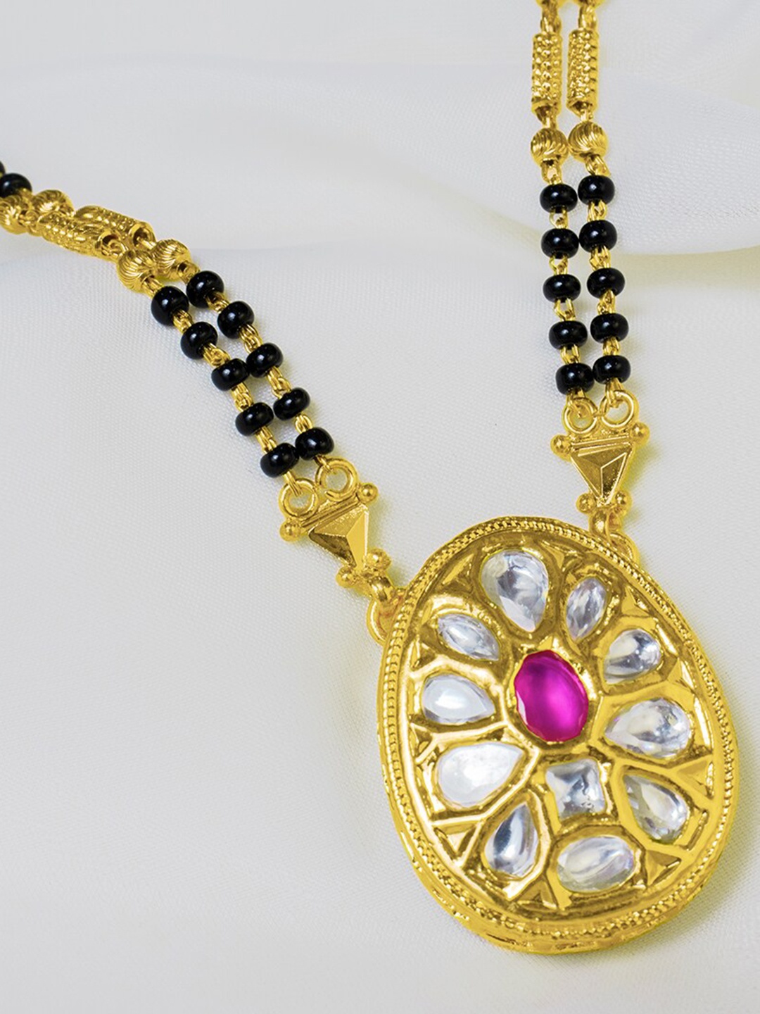 

MORKANTH JEWELLERY Gold-Plated Pink & Black Kundan-Studded & Beaded Mangalsutra