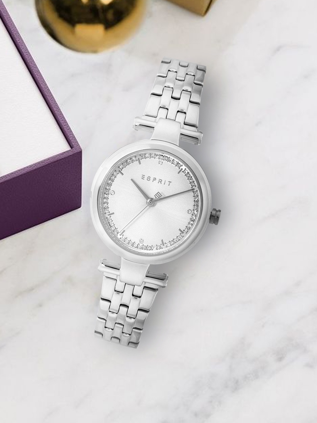 

ESPRIT Women Silver-Toned Dial & Bracelet Style Straps Analogue Watch ES1L203M0065
