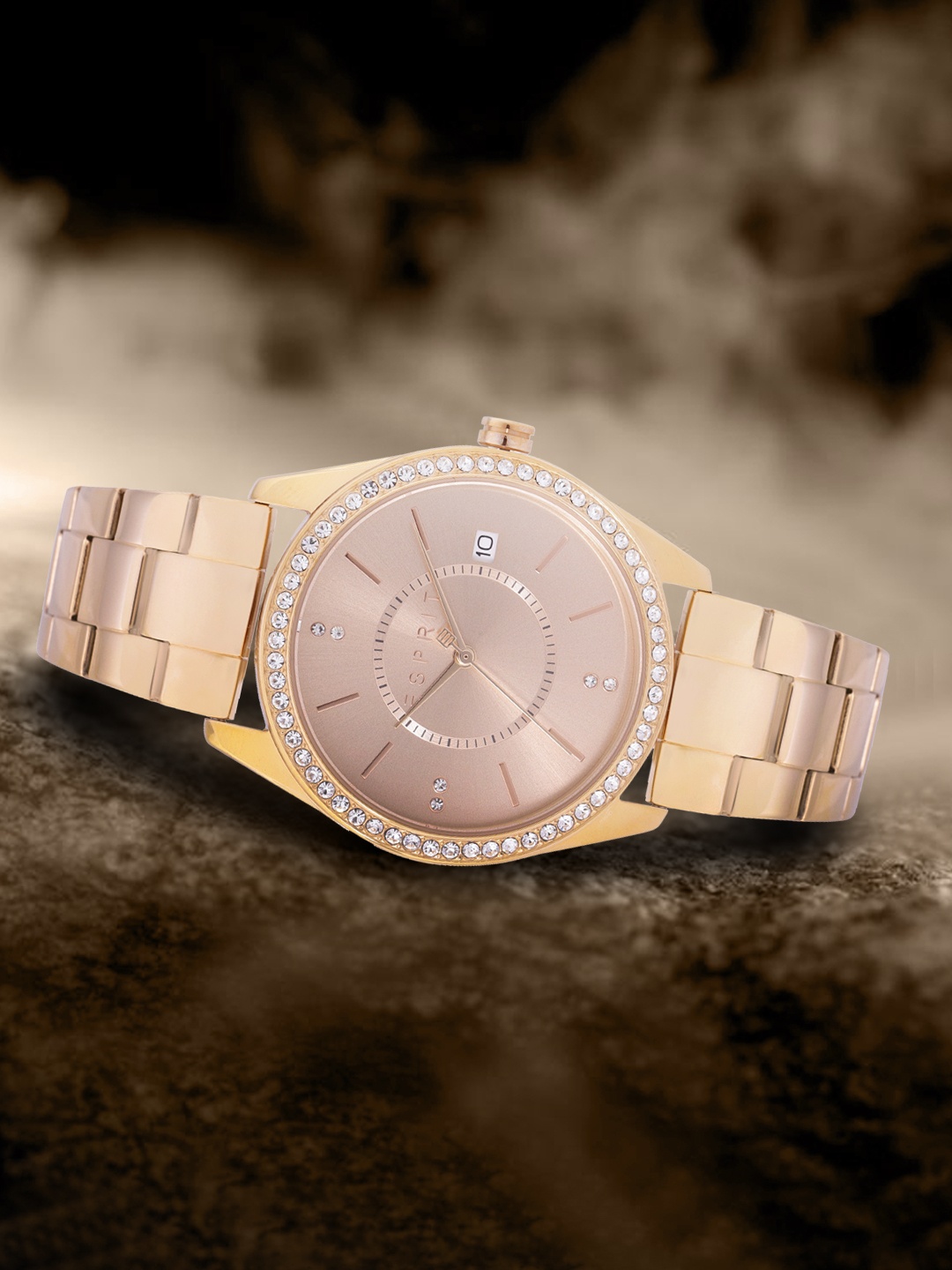 

ESPRIT Women Rose Gold-Toned Dial & Gold Toned Bracelet Analogue Watch ES1L196M0085