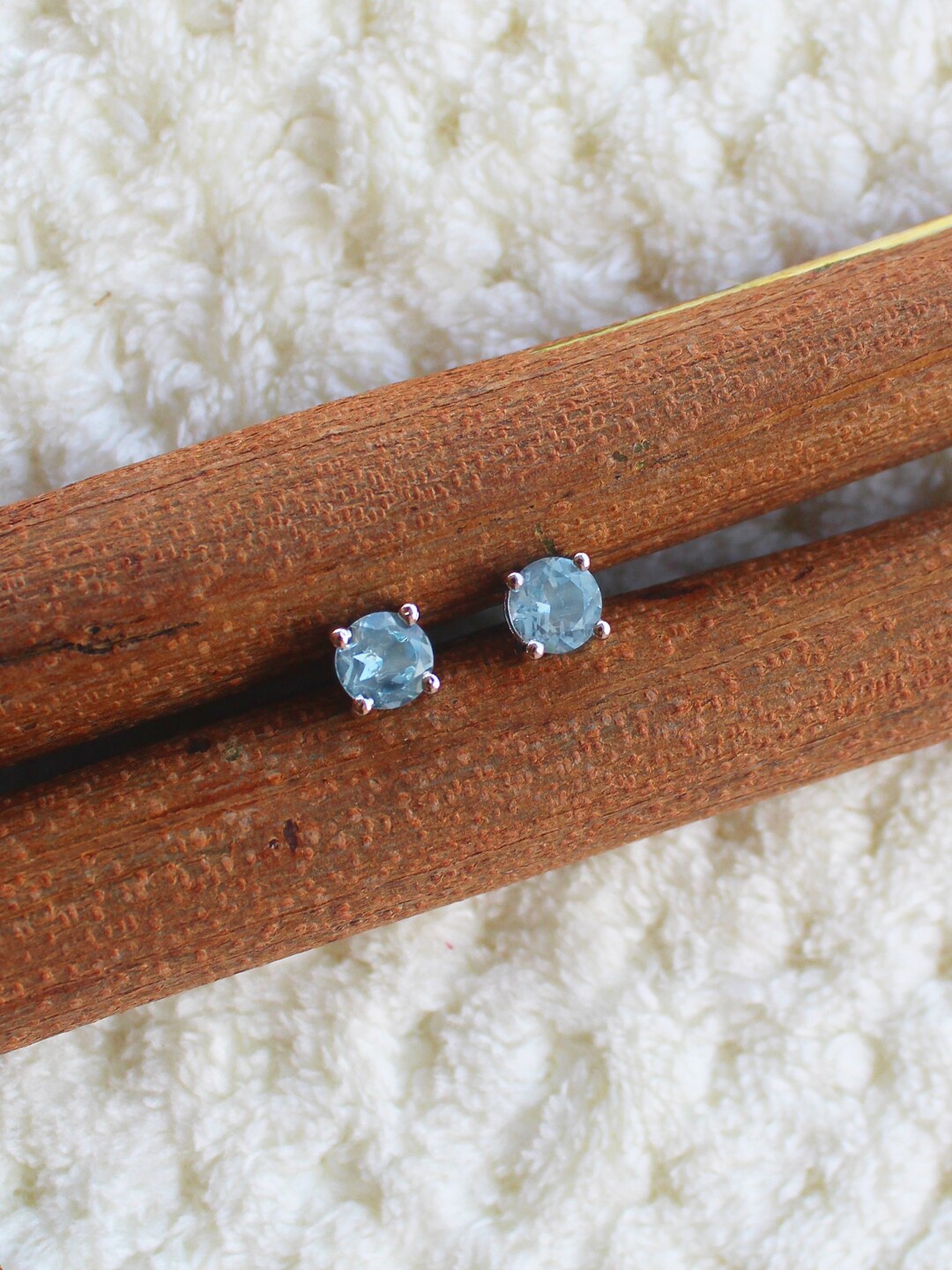 

ERILINE JEWELRY Silver-Toned With Blue Topaz Contemporary Studs Earrings