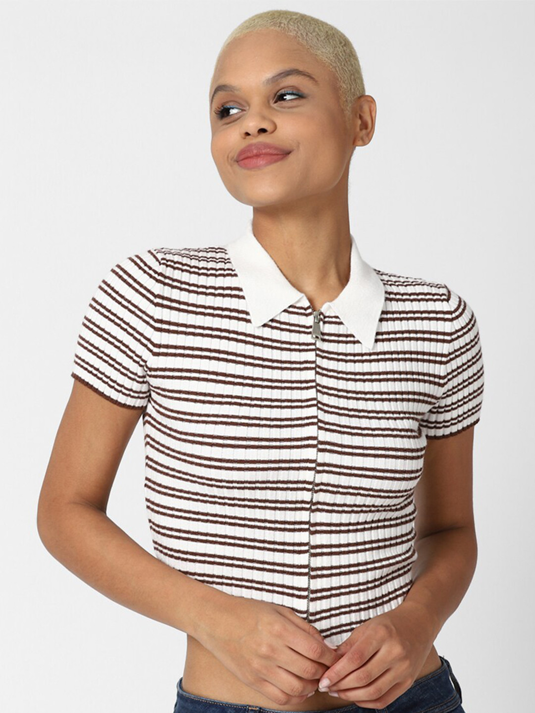 

FOREVER 21 Women White & Brown Colourblocked Striped Crop Sweater Vest