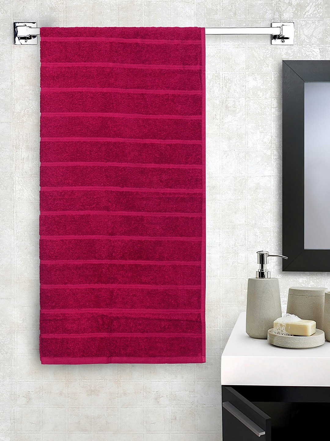 

CORE Designed by SPACES Red Solid 250 GSM Pure Cotton Bath Towel