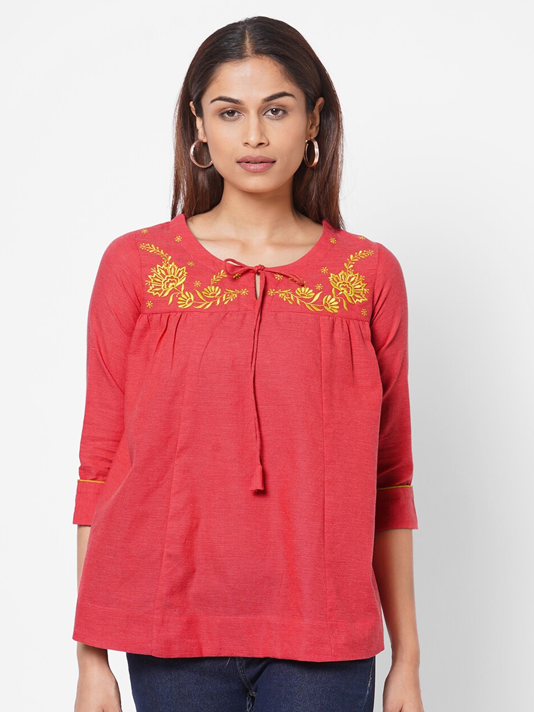 

KAMI KUBI Red Embroidered Tie-Up Neck Top