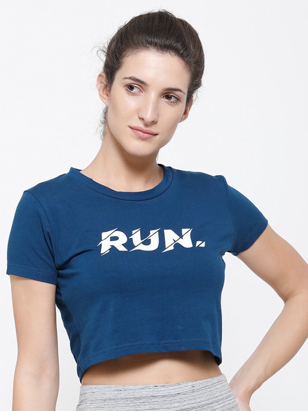 

De Moza Women Blue & White Typography Printed Crop T-shirt