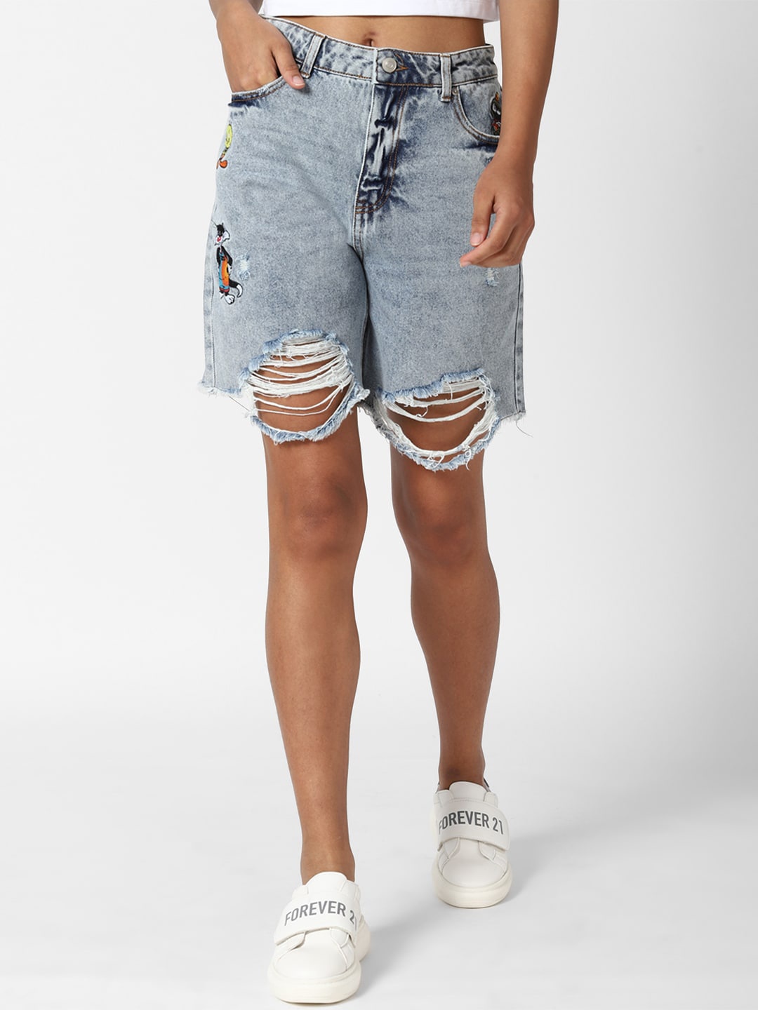 

FOREVER 21 Women Blue Washed Ripped Denim Shorts