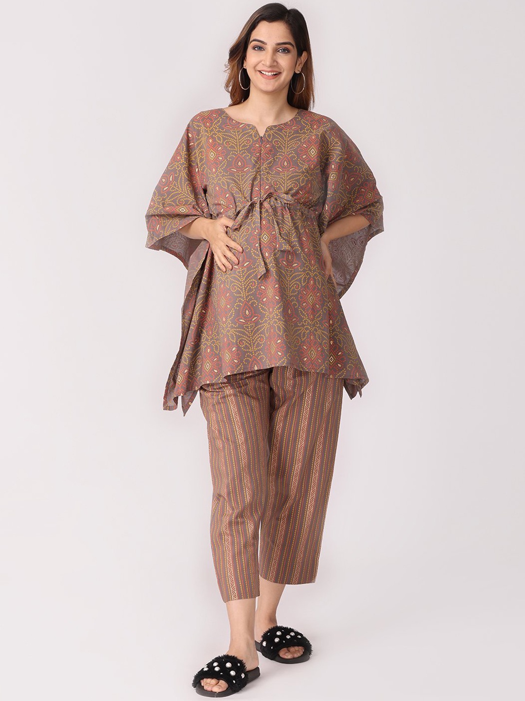 

The Mom Store Women Camel Brown & Pink Printed Maternity Night suit